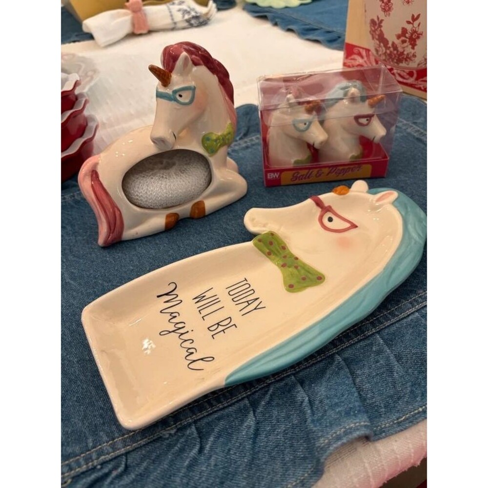 Boston Warehouse Magical Unicorn Kitchen Lot